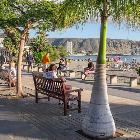Few Steps From The Beach Hostel In Los Cristianos Arona  Extérieur photo