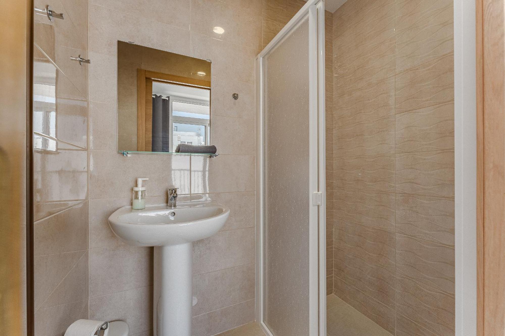 Few Steps From The Beach Hostel In Los Cristianos Arona  Extérieur photo