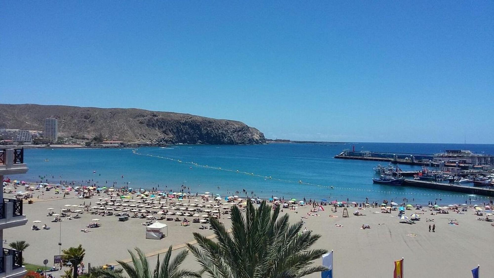 Few Steps From The Beach Hostel In Los Cristianos Arona  Extérieur photo