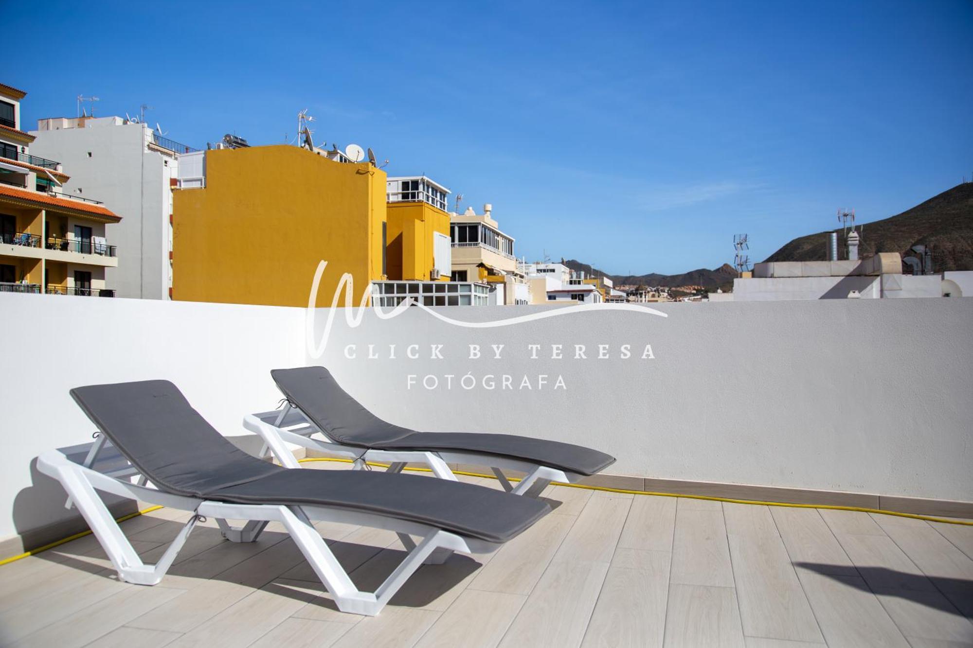 Few Steps From The Beach Hostel In Los Cristianos Arona  Extérieur photo